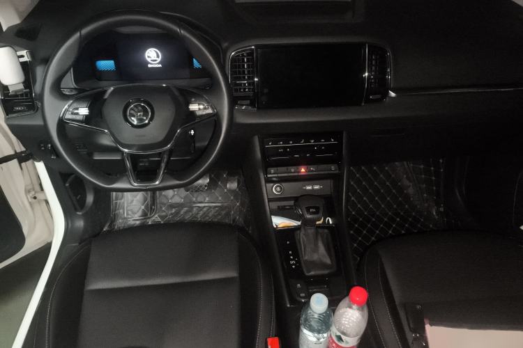 Used Skoda Karoq 2022 TSI280 Premium Edition Interior 2