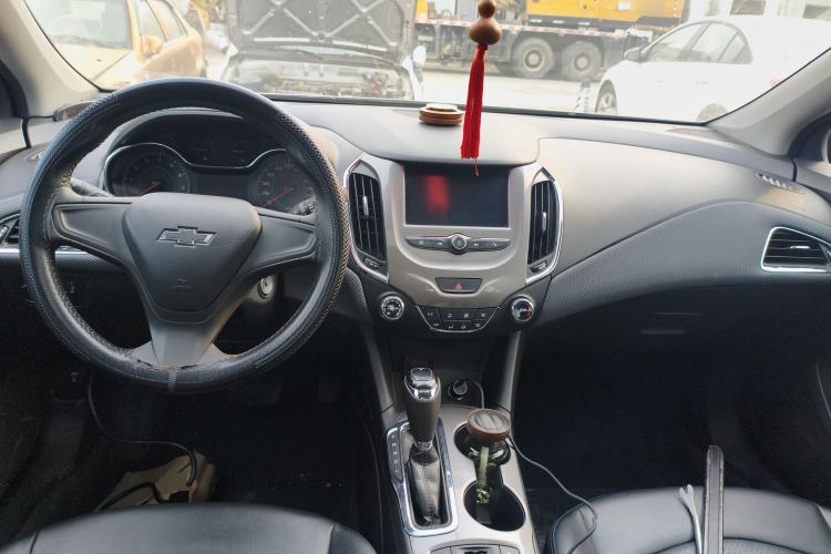 Used Chevrolet Cruze 2018 Redline 320 Automatic Pioneer Edition
