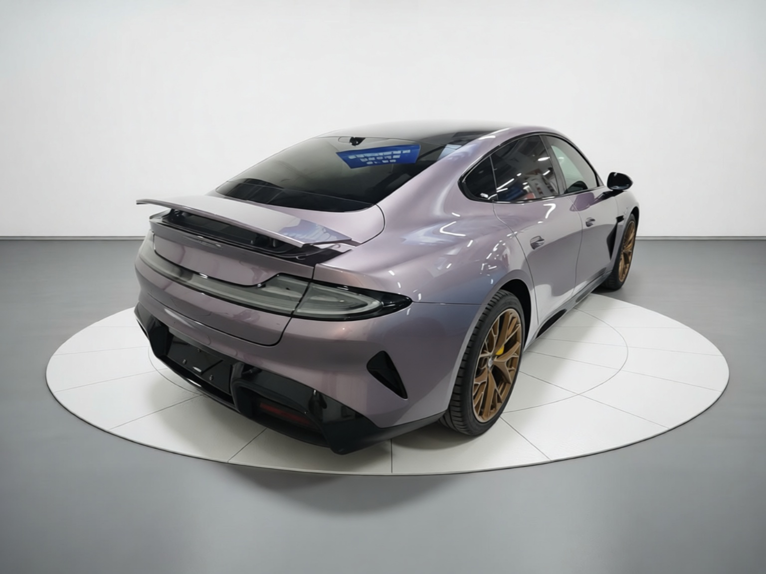 Xiaomi Auto SU7 2024 Rear-Drive Ultra-Long Range Advanced Pro-Level Intelligent Driving Version — снимка 6