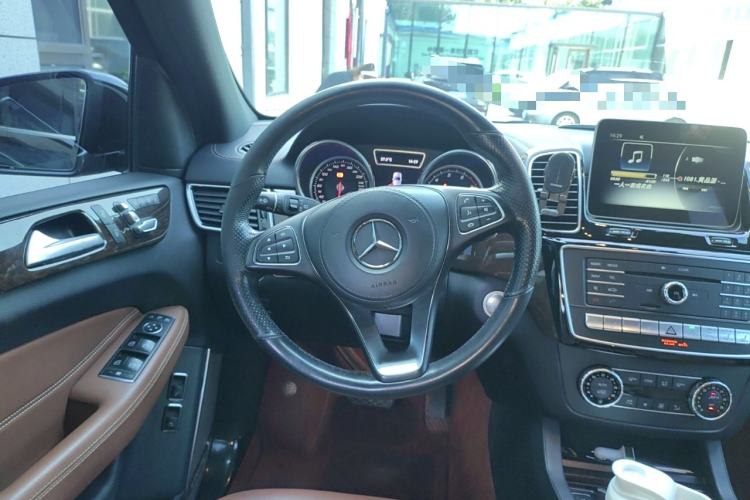 Used Mercedes-Benz GLS 2018 Refreshed GLS 400 4MATIC Dynamic Edition Steering Wheel