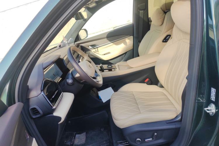 Used Geely Auto Monjaro L 2025 Dongfang Yao 2.0TD Automatic All-Wheel-Drive Wangyue Edition
