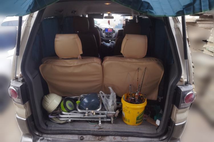 Used FORTHING Lingzhi 2013 M3 1.6L 7-seat Standard Model Trunk