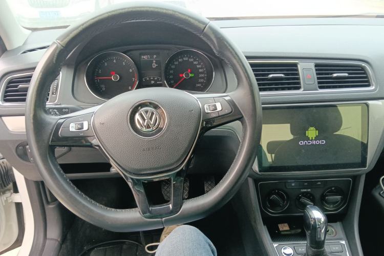 Used Volkswagen Lavida 2017 1.6L Automatic Comfort Edition
