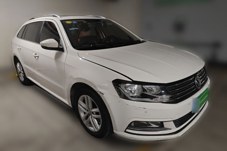 Used Volkswagen Gran Lavida 2015 1.6L Automatic Comfort Edition Exterior 2