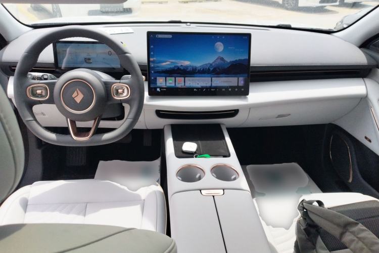 Used Baojun Enjoy 2025 Plug-in Hybrid 140km Standard Version