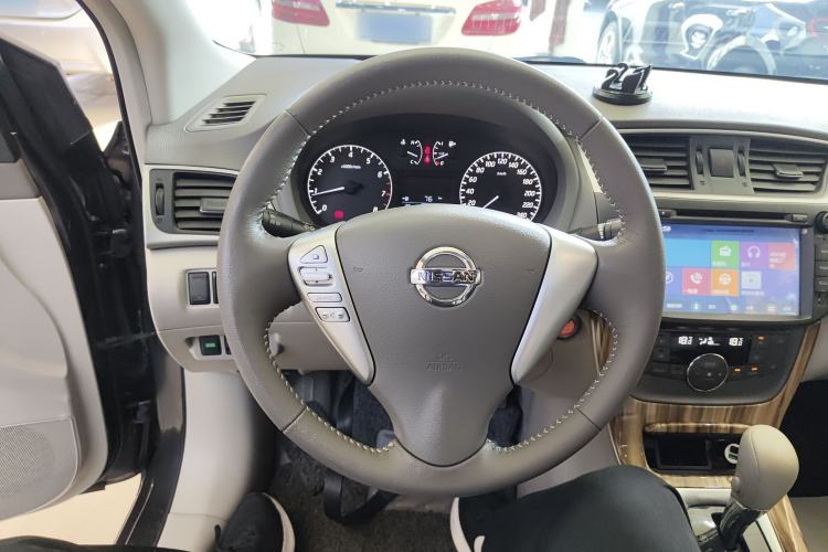 Used Nissan Sylphy 2014 1.6XV CVT Deluxe Edition
