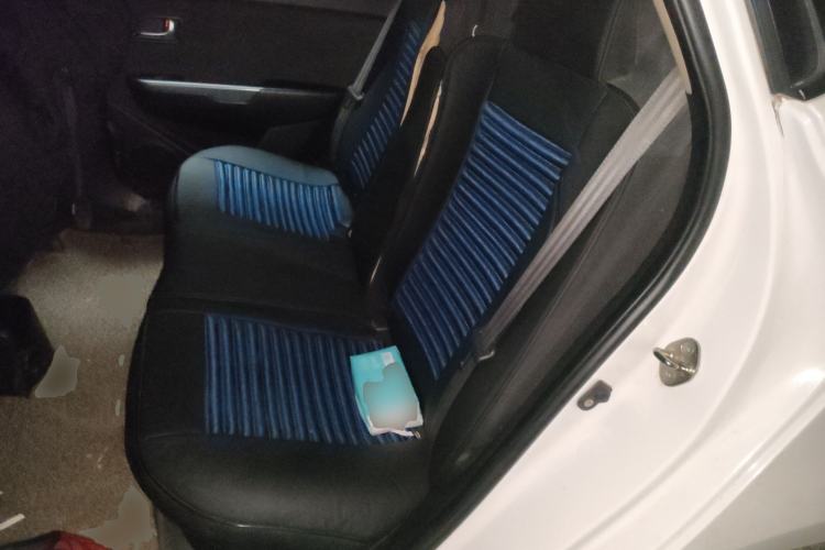 Used Kia K2 2015 Sedan 1.4L MT GLS
