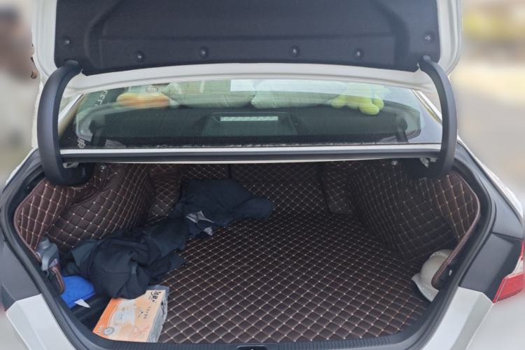 Used Toyota Camry 2019 Revised Version 2.0G Luxury Edition
