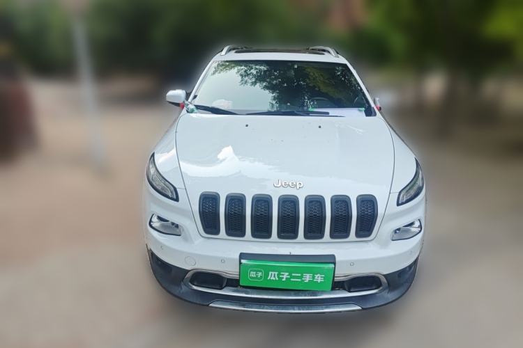 Used Jeep Cherokee 2017 2.4L Leading Smart Edition
