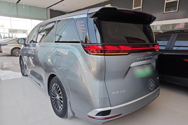 Used Denza D9 2022 DM-i 970 Four-Wheel Drive Prestige Model
