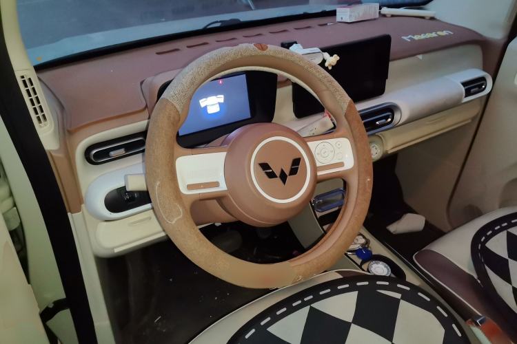 Used Wuling Hongguang MINIEV 2024 3rd Generation 170 km Steering Wheel