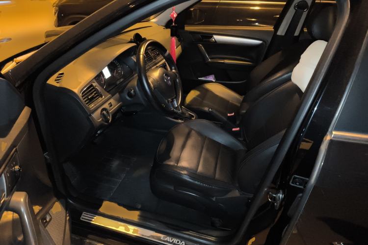 Used Volkswagen Lavida 2013 Restyled Classic 1.6L Automatic Comfort Edition Driver Seat