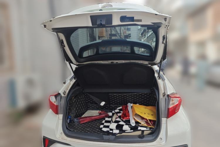 Used Toyota IZOA 2020 2.0L Enjoy Edition Trunk