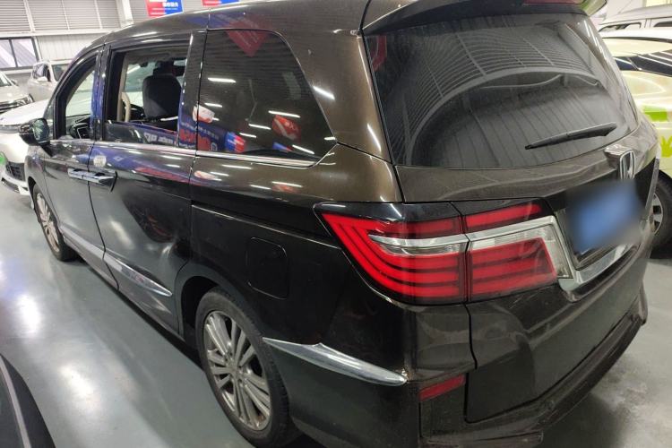 Used Honda Elysion 2016 2.4L Supreme Edition Rear Left 45 Deg