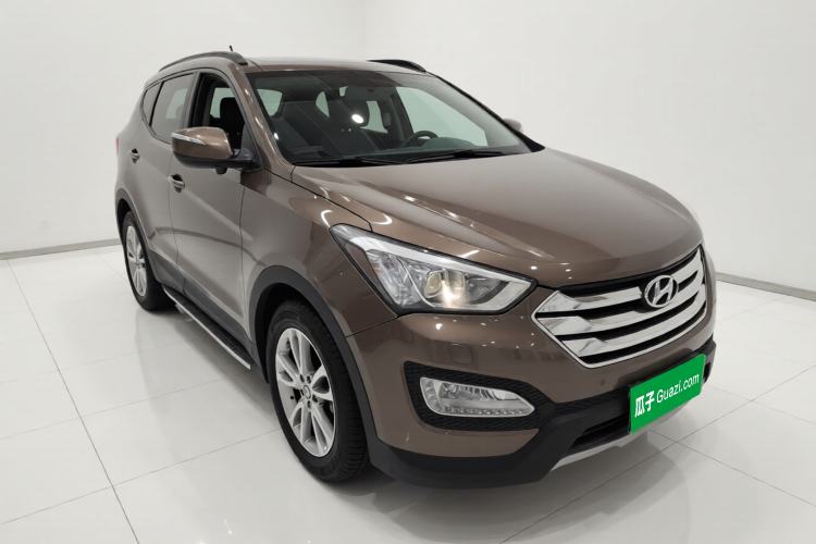 Used Hyundai Santa Fe 2013 2.0T Automatic All-Wheel Drive Top Trim