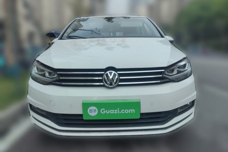 Used Volkswagen Touran 2016 Volkswagen Touran L 280TSI DSG Comfort Edition Front