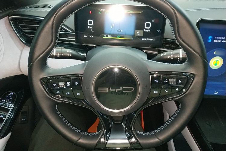 Used BYD Seal 2022 550 km Standard Range Rear-Wheel Drive Prestige Version