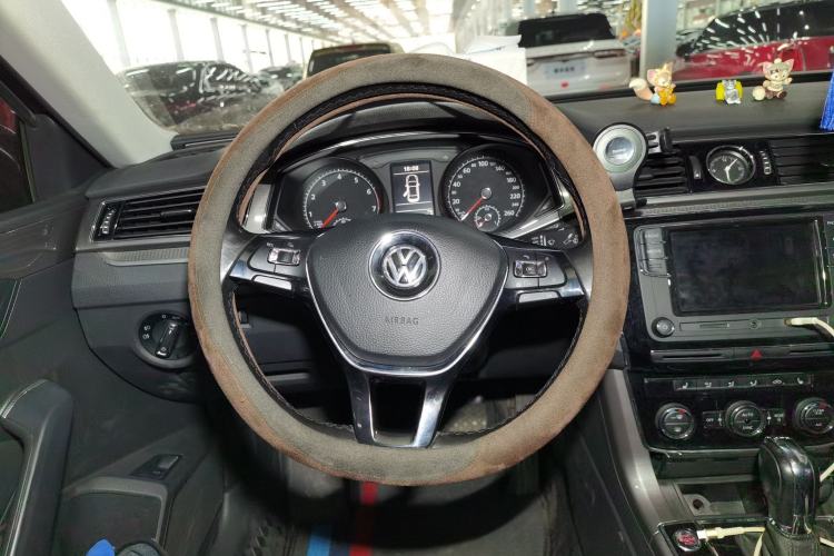 Used Volkswagen Passat 2017 330TSI DSG Luxury Edition