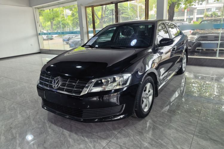 Used Volkswagen Lavida 2013 Revised Classic 1.6L Automatic Fashion Edition