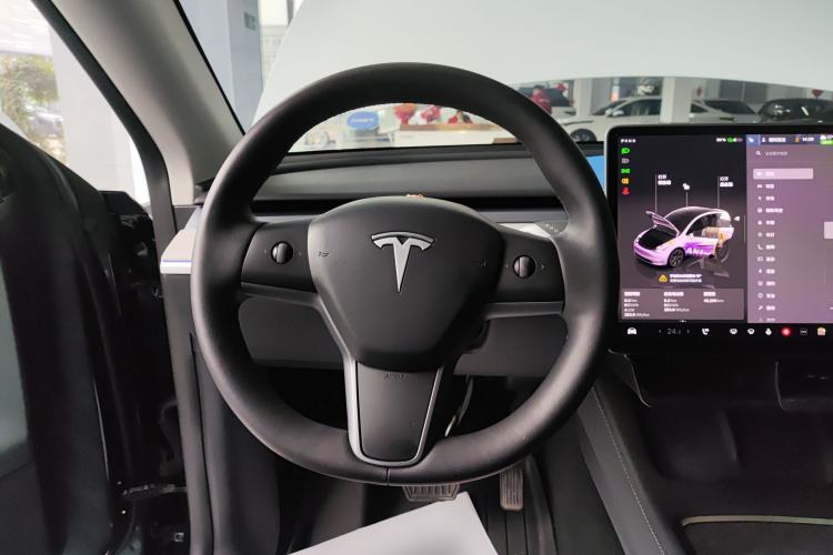 Used Tesla Model Y 2024 Rear-Wheel-Drive Version Steering Wheel