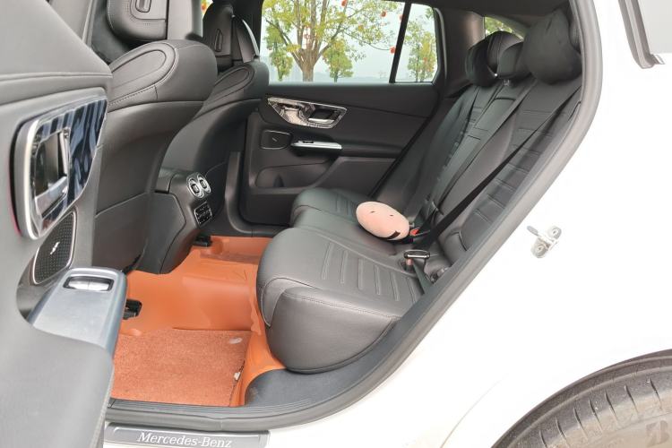 Used Mercedes-Benz GLC 2023 GLC 300 L 4MATIC Dynamic Edition 5-seater
