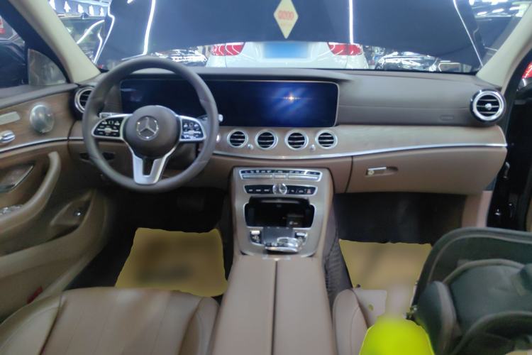 Used Mercedes-Benz E-Class 2020 E 300 L Stylish Model Center Console