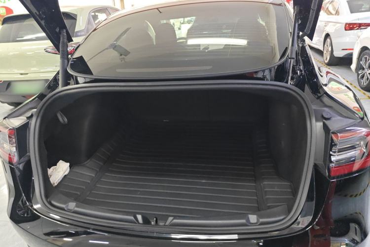 Used Tesla Model 3 2022 Rear-Wheel-Drive Version Trunk
