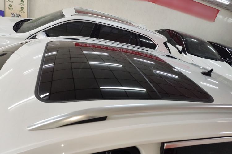 Used Volkswagen T-ROC 2024 300TSI DSG Two-Wheel-Drive Chen Guang Edition Roof