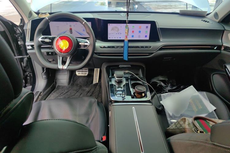 Used Hongqi H9 2024 2.0T Qixiang Private Style Edition
