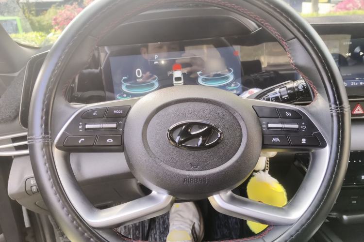 Used Hyundai Elantra 2022 1.5L CVT 20th Anniversary Edition
