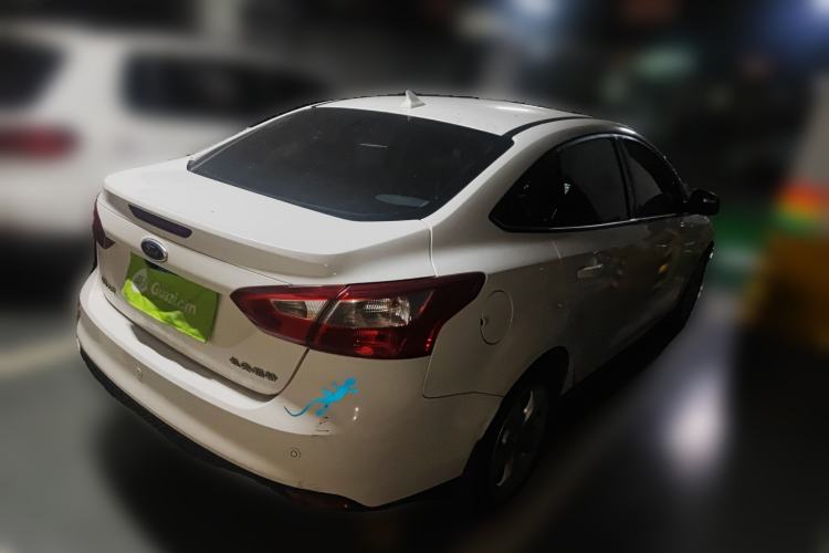 Used Ford Focus 2012 Sedan 1.6L Automatic Fashion Edition