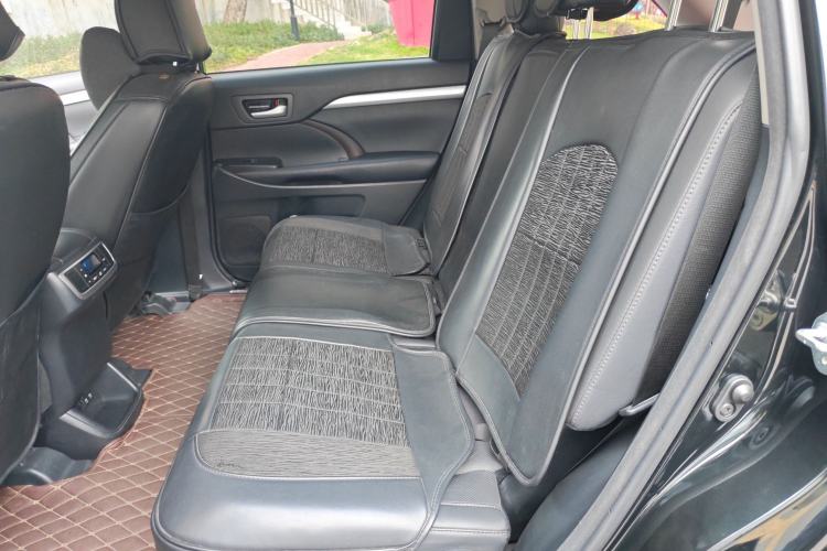 Used Toyota Highlander 2018 2.0T Four-Wheel Drive Luxury Edition 7 Seats China V Emission Standard