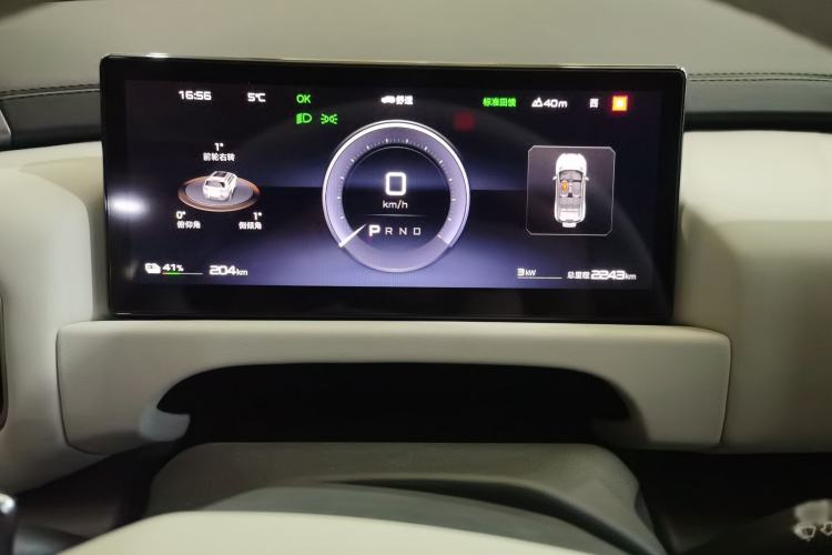 Used Formula Leopard Titanium 3 2025 501 km Range Rear-Wheel Drive Intelligent Driving Max Edition