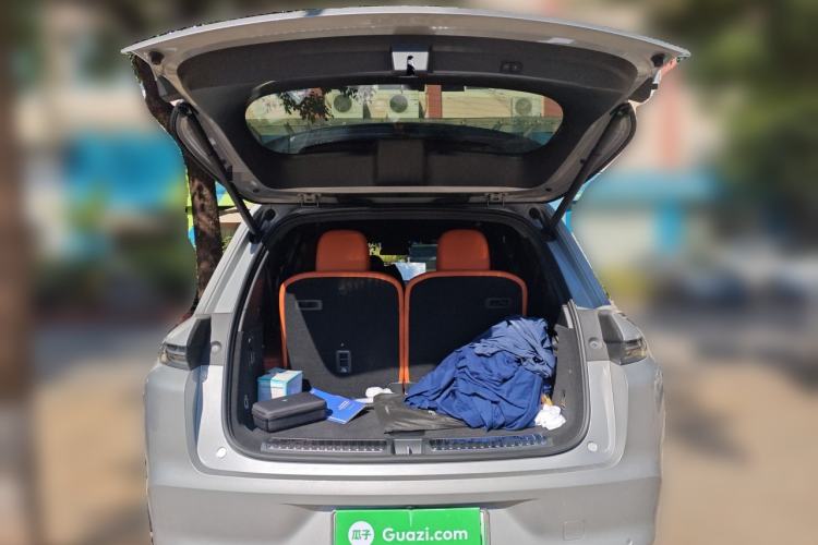 Used Li Auto L8 2023 Pro Model
