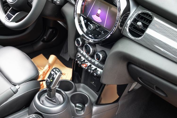 Used MINI 2022 Updated 2.0T COOPER S Classic Edition Five-Door Version Interior 4