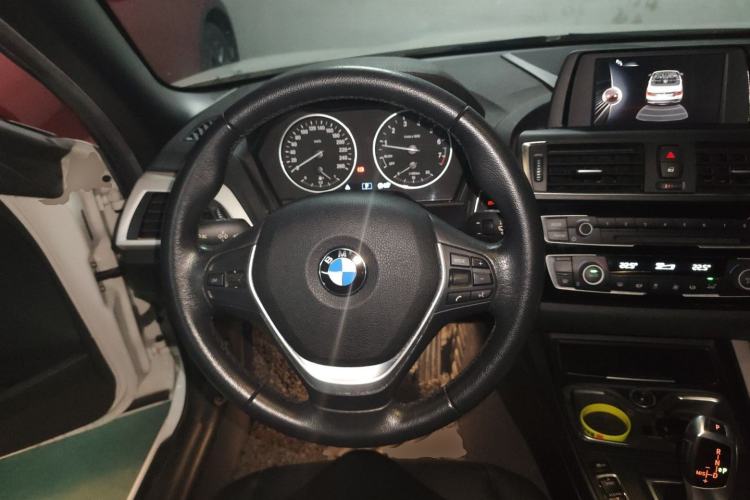 Used BMW 2 Series 2015 220i Convertible Coupe Leading Model
