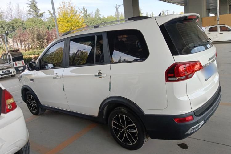 Used SWM X3 2022 1.5L Manual Comfort Edition
