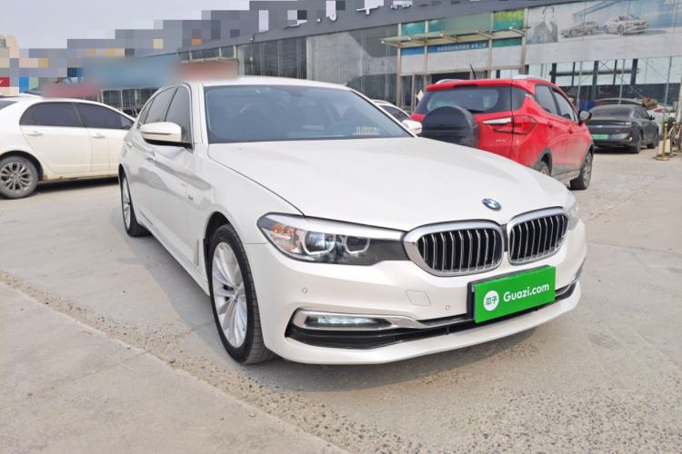 Used BMW 5 Series 2018 Revised Version 530Li Leading Edition Luxury Package Front Right 45 Deg