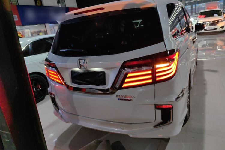 Used Honda Elysion 2019 2.0L Hybrid Luxury Edition
