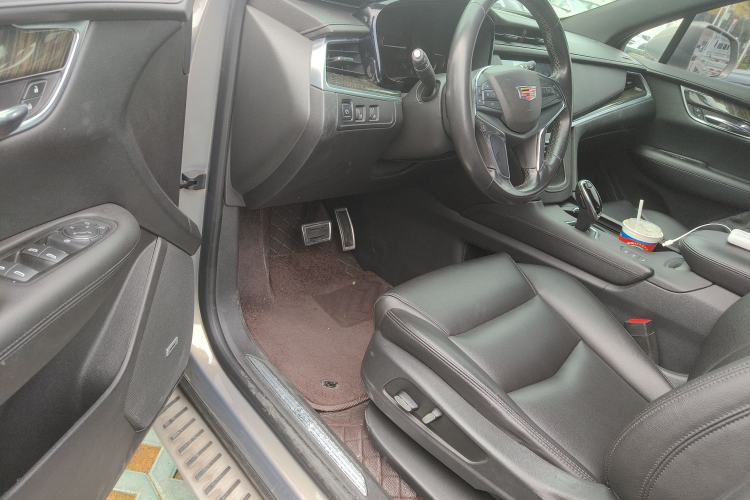 Used Cadillac XT5 2018 28T Four-Wheel Drive Tech Model