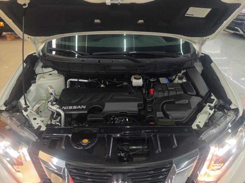 Used Nissan X-Trail 2022 2.0L Two-Wheel Drive Smart Connect Premium Edition — 19