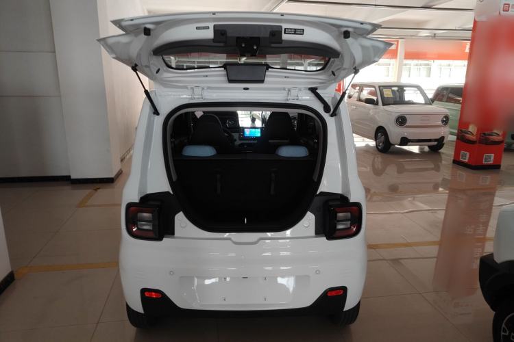 Used Geely Galaxy Panda 2024 Panda Mini 200km Endurance Bear Trunk