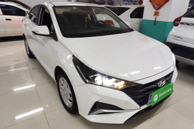 Used Hyundai Verna (new generation) 2020 1.4L Manual GLS Cool Edition Front Right 45 Deg