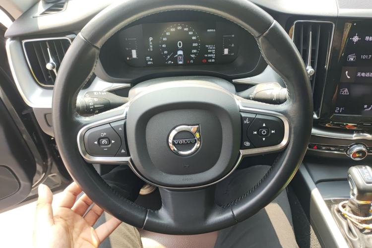 Used Volvo XC60 2020 T5 4x4 Zhiyi Luxury Edition
