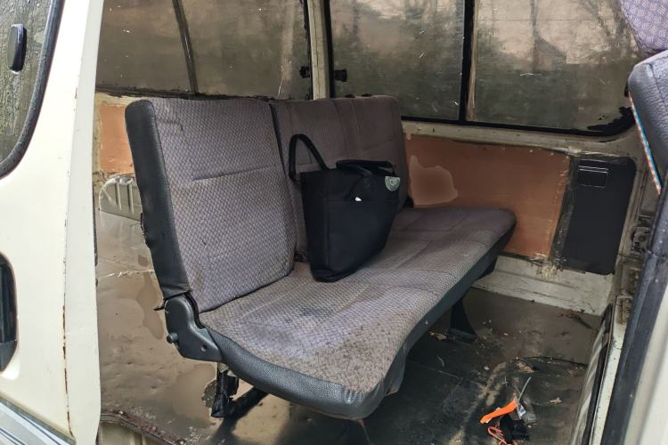 Used King Long Golden Way 2012 2.0L Passenger Version VVT Long-Wheelbase V20
