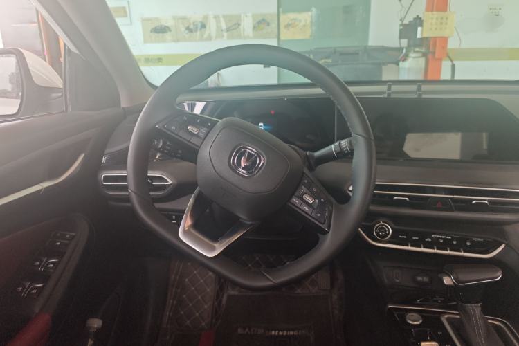 Used CHANGAN Eado 2021 PLUS Blue Whale NE 1.4T GDI DCT Prestige Model Steering Wheel