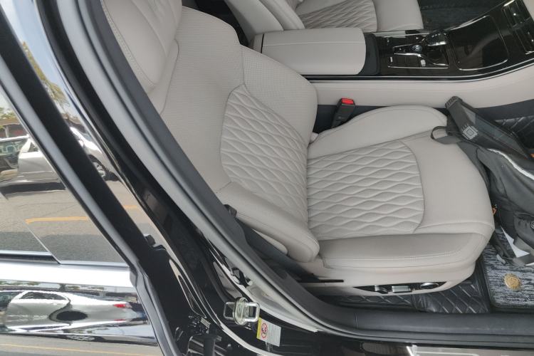 Used BYD Han 2024 EV Glory Edition 605KM Front-Wheel-Drive Premium Model