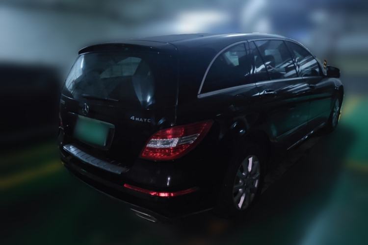 Used Mercedes-Benz R-Class 2010 R 350 L 4MATIC