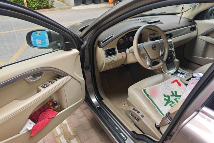 Used Volvo S80L 2011 2.0T Zhiya Edition

