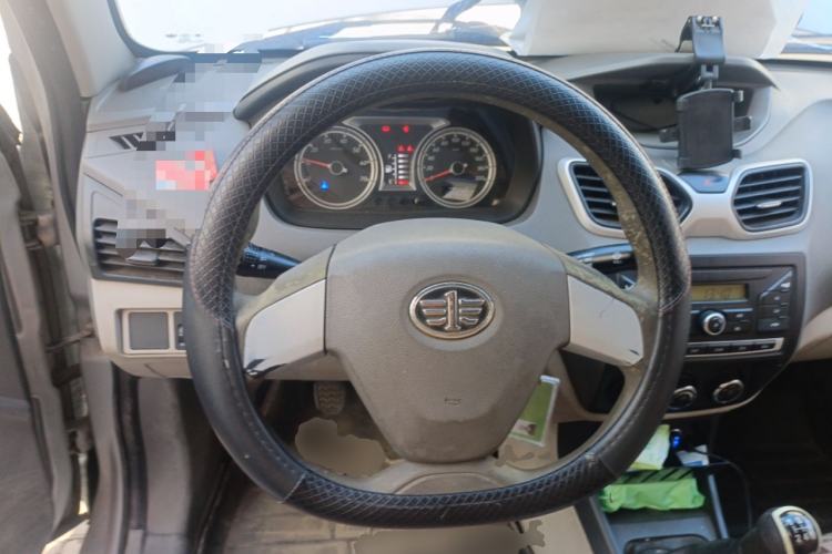 Used FAW Xiali N5 2014 1.3L Manual Standard Edition Steering Wheel